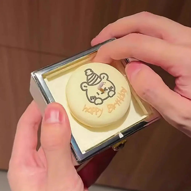 Luora™ Surprise Candle – The flame that hides a secret