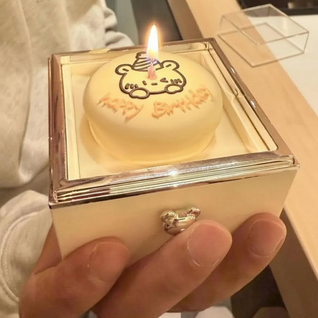 Luora™ Surprise Candle – The flame that hides a secret